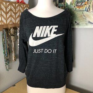 NIKE Tech Vintage Gym Sweatshirt Womens size S Charcoal Gray & White 3/4 Sleeve